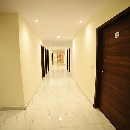 Ovel Hotel 루드히아나 외부 사진