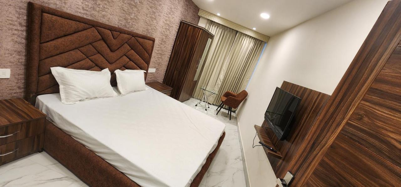 Ovel Hotel 루드히아나 외부 사진