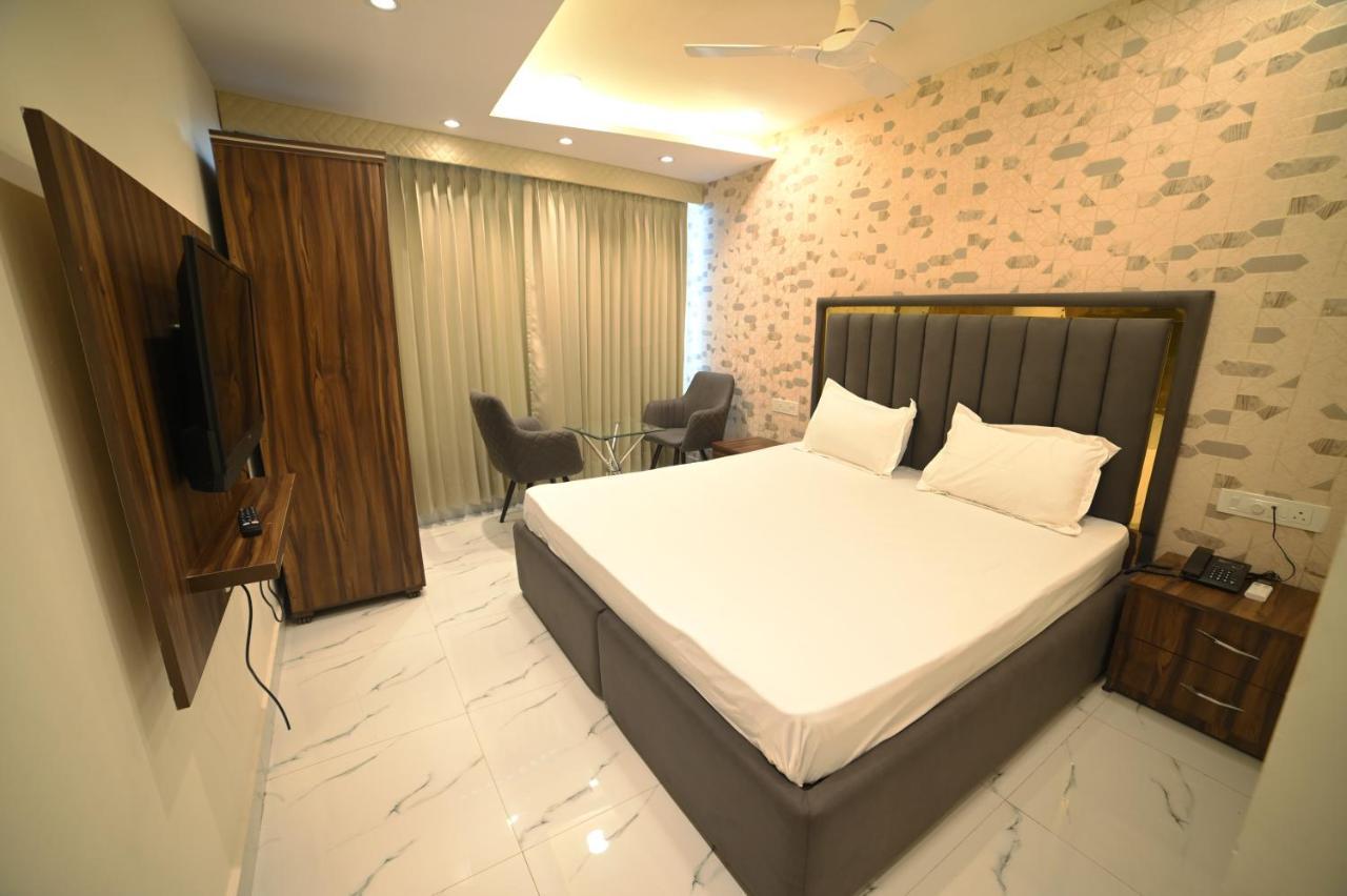 Ovel Hotel 루드히아나 외부 사진